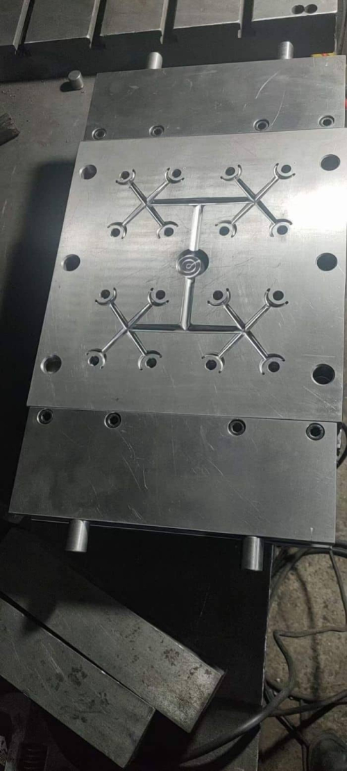 橡胶注射模具 3