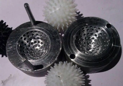 玩具模具带刺球