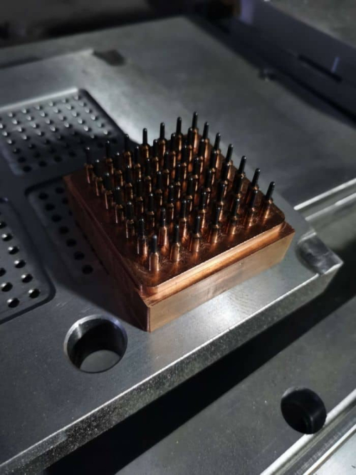 橡胶注射模具 2